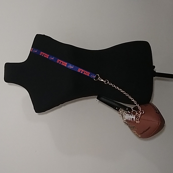 HANDMADE Football Purse (BUFFALO BILLS) 🏈 - Picture 7 of 17